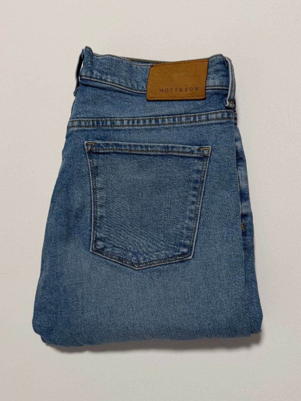 Mott & Bow Slim Bens Jeans Light Wash Denim Comfy Stretch Blue Men's size 32x32